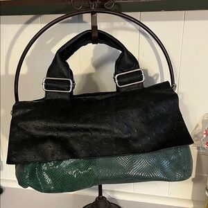 Chic Black and Green Women's Shoulder Bag